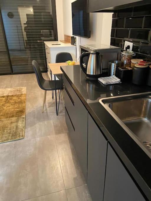 Apartamento Lovely Flat In Tel Aviv 32 Exterior foto